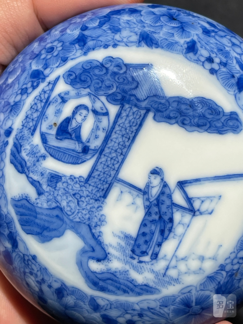 民国 青花花卉开光人物纹印盒 - 图6